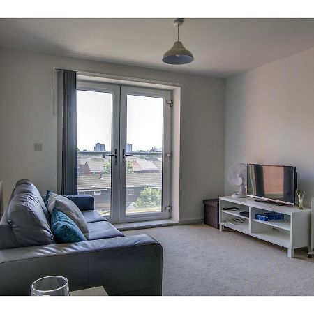 Large, Spacious And Modern Apt For 4 In مانشستر المظهر الخارجي الصورة